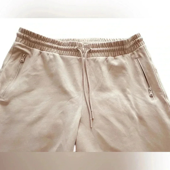 Like new! Old Navy High-Waisted Dynamic Fleece Joggers, Size XL (16/18) - Picture 5 of 8